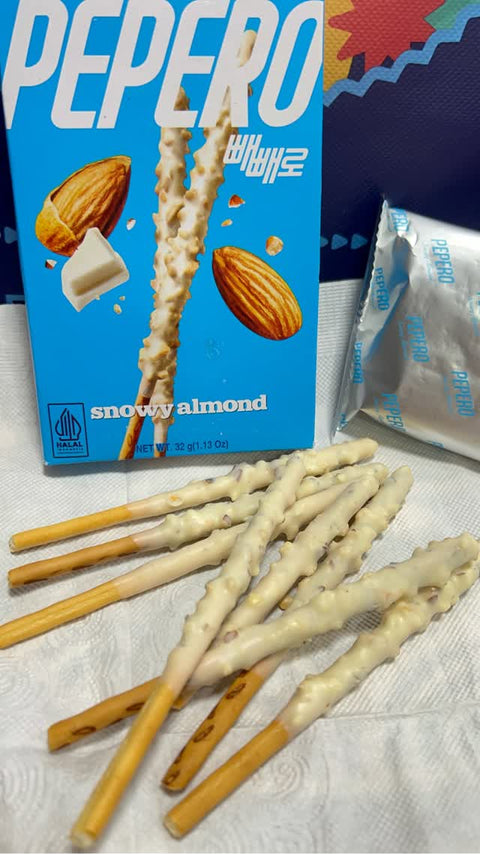 Lotte Pepero Snowy Almond