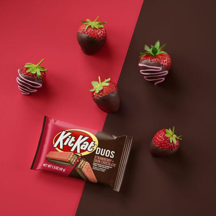 KitKat Duos Dark Chocolate & Strawberry - FragFuel