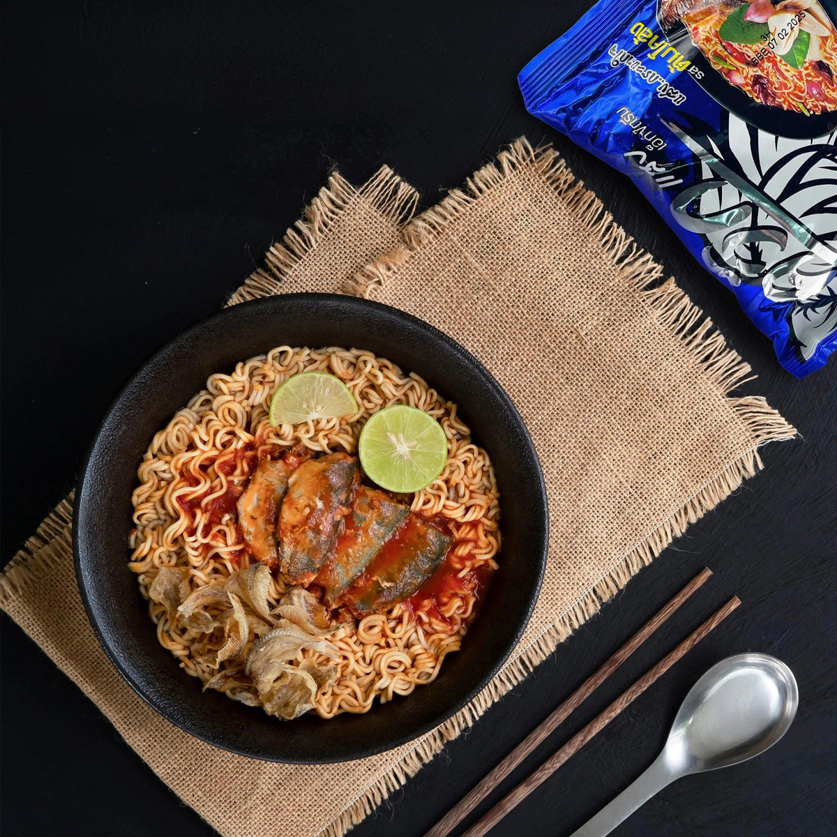 Wai Wai Tom Klong Smoked Fish (Noodles) - FragFuel
